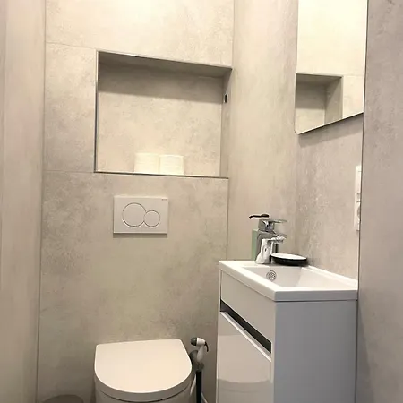 דירה Spacious 3 Bedroom Escape In *