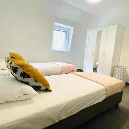 Spacious 3 Bedroom Escape In 아파트 *