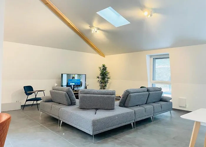 Spacious 3 Bedroom Escape In