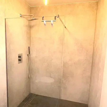 Apartment Spacious 3 Bedroom Escape In Luxemburg